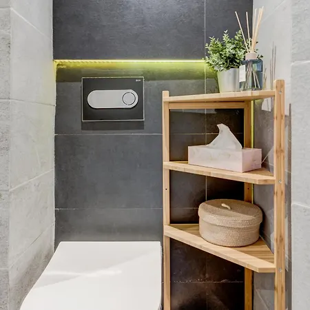 Cozy Bright Space In The Heart Of Women's Market Διαμέρισμα Σόφια