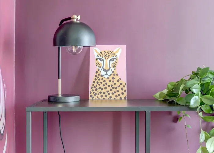 아파트 Cozy Bright Space In The Heart Of Women's Market 소피아