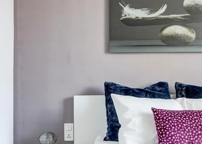 Cozy Bright Space In The Heart Of Women's Market * 소피아