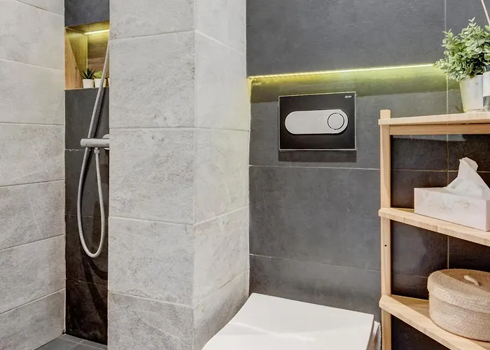 아파트 Cozy Bright Space In The Heart Of Women's Market 소피아