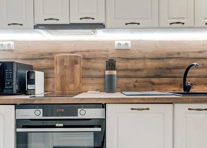 Cozy Bright Space In The Heart Of Women's Market 아파트 *