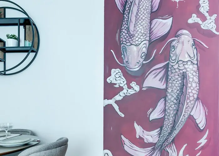 Cozy Bright Space In The Heart Of Women's Market 아파트 *